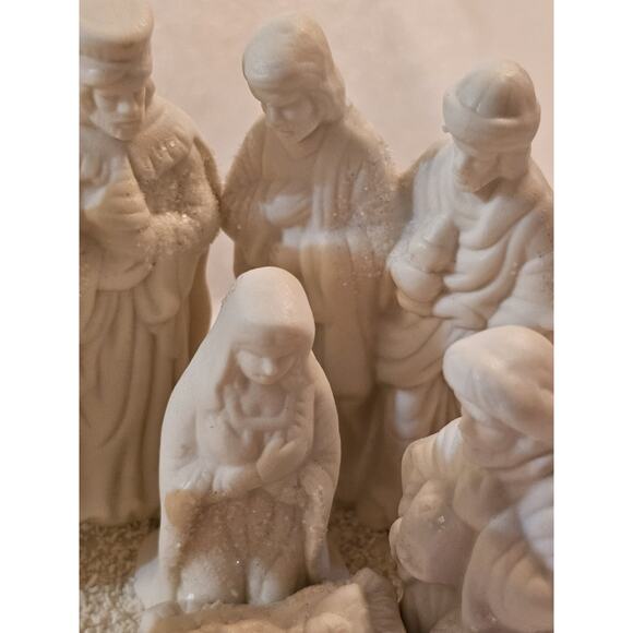 NIB Kirkland's Nativity Music Figurine Silent Night Family Angel Wise Men - Picture 5 of 13